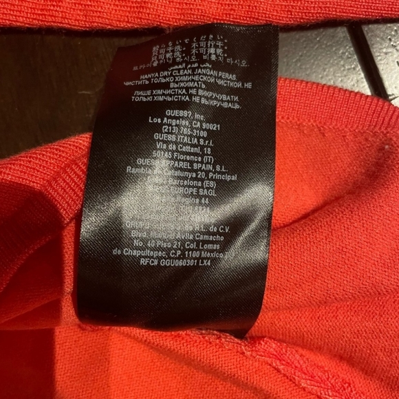 NWT GUESS cut out Rayon Viscose Sexy Knit Sweater top - Picture 7 of 7